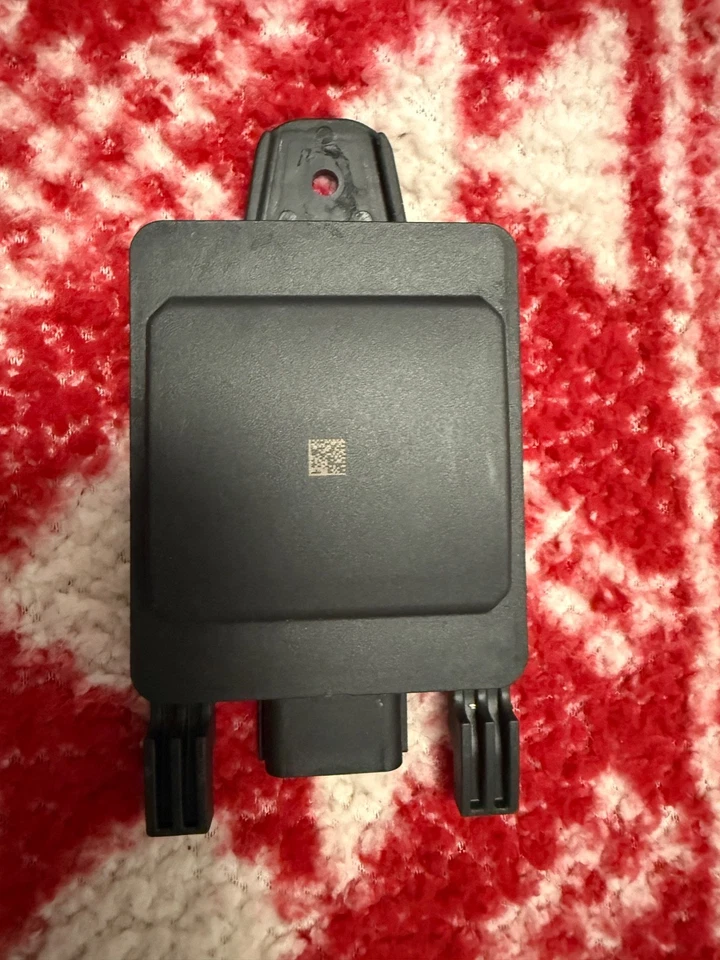 21-23 Escalade Suburban Tahoe Yukon OEM Range Radar Assist Sensor 85550928  - Image 2 of 2