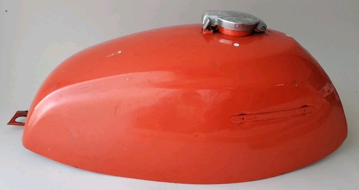 OEM SUZUKI T500 GAS TANK W/ FUEL CAP 500 TITAN ORANGE | eBay
