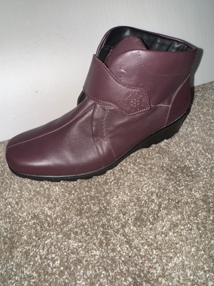 HOTTER TAMARA BURGUNDY ANKLE BOOTS US 8.5 UK 6.5 EU 40 STD TOUCH STRAP COMFORT - Image 3 of 4