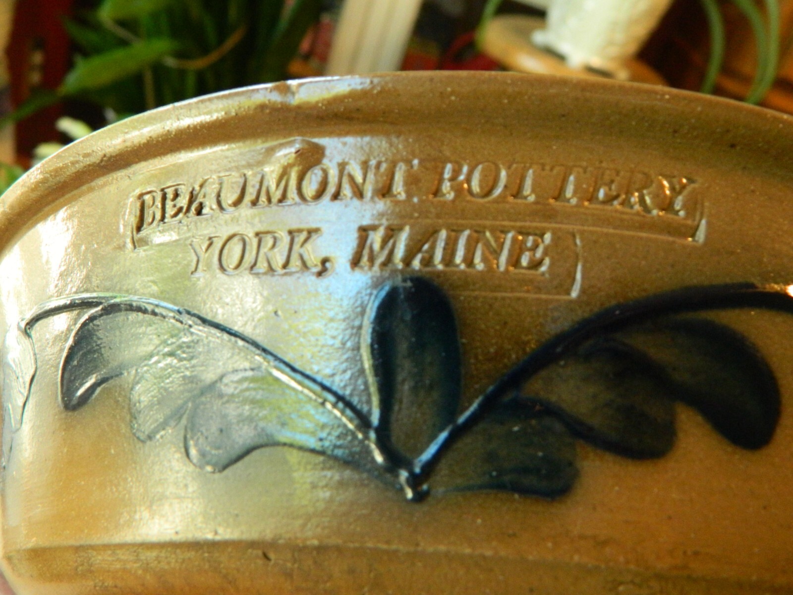 1986 Beaumont Pottery York Maine 8 5/8" Diameter x 2 1/2" Tall Salt