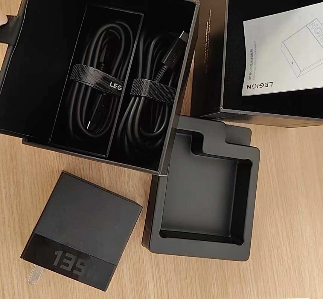 Caricabatterie GaN Lenovo Legion 135W USB-C PD3.0 – Ricarica Rapida, Usato Ma Funzionante