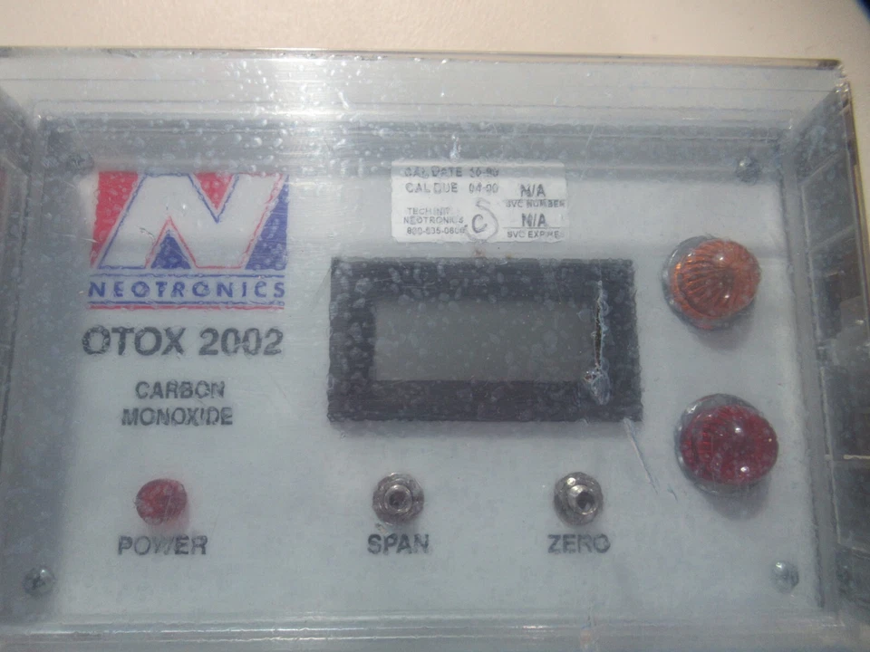 Monitor de monóxido de carbono Neotronics OTOX 2002 K300-0204-15 Foto 2 de 4