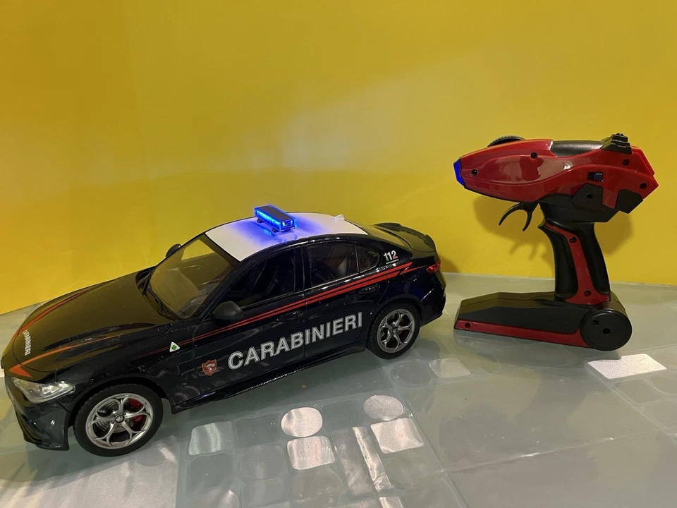 Alfa Romeo Giulia Carabinieri Reel Toys 1:14 - Immagine 2 di 4