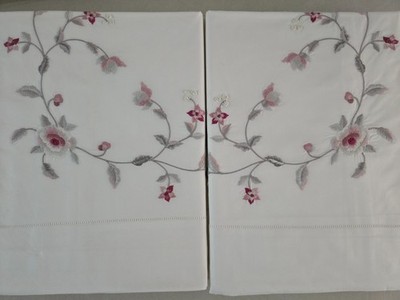 Besticktes Bettwäsche Set aus reiner Baumwolle Perkal Stickerei Vollstich