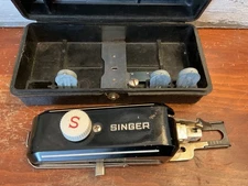 Vintage Singer Buttonholer Attachment Original Case With Attachments
