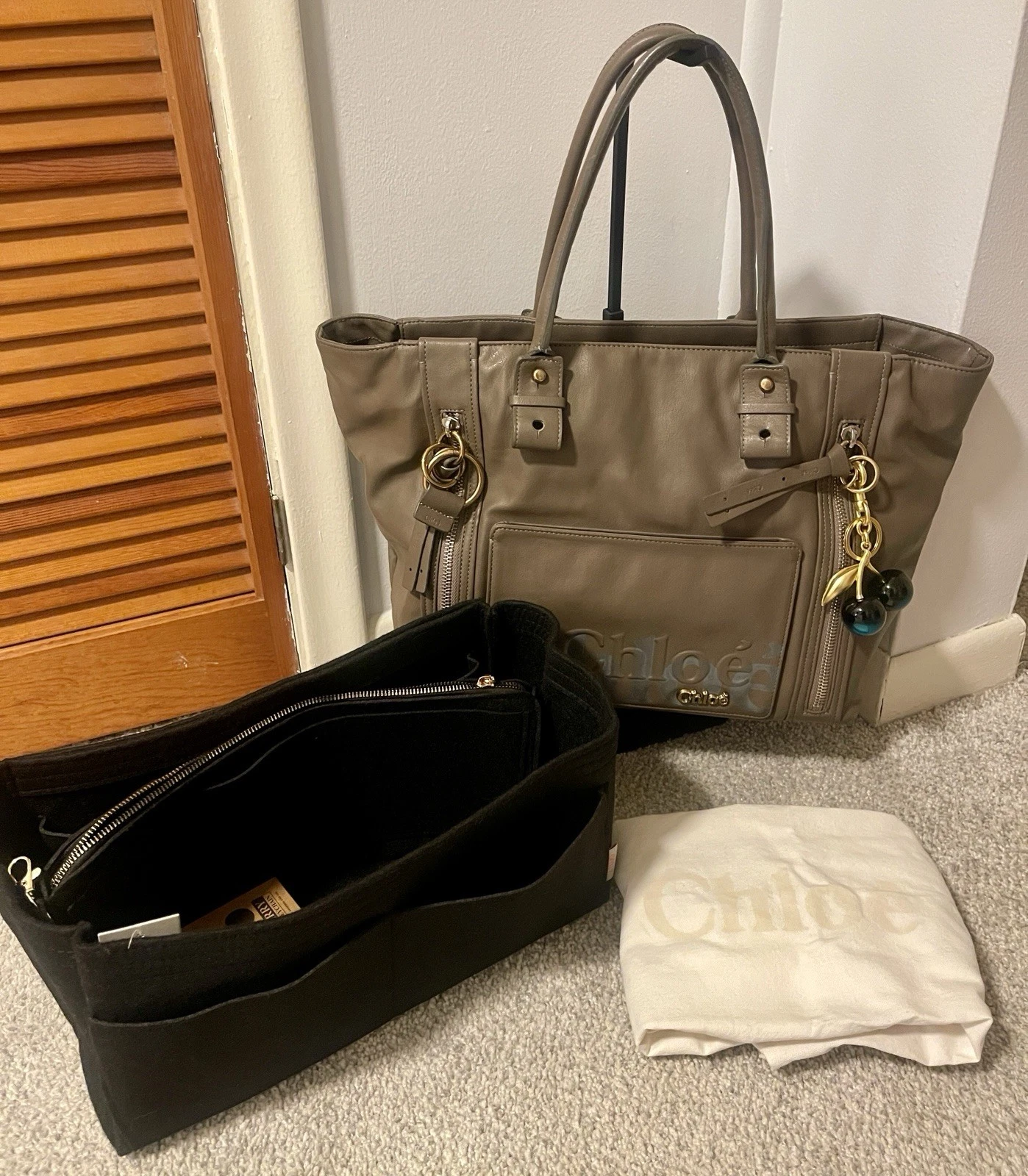 Chloe — Authentic Chloe Tan Eclipse Commuter Leather Tote Logo w/Insert/Dustbag/Charm
