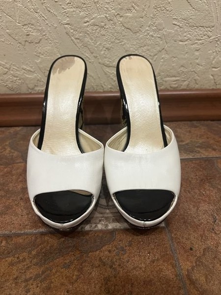 Women Leather Sabot White 36