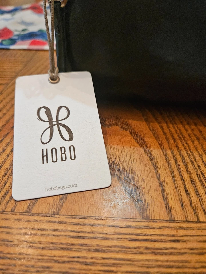 HOBO Cara Deep Moss Leather Small Crossbody Bag NWT - Image 3 of 4