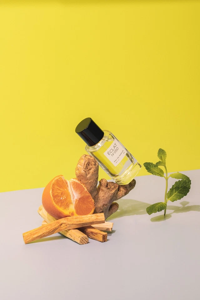 ÉCLAT 050 RAR Damen Parfum, 55ml: Bergamotte, weißer Moschus, Helle Hölzer - Bild 2 von 4