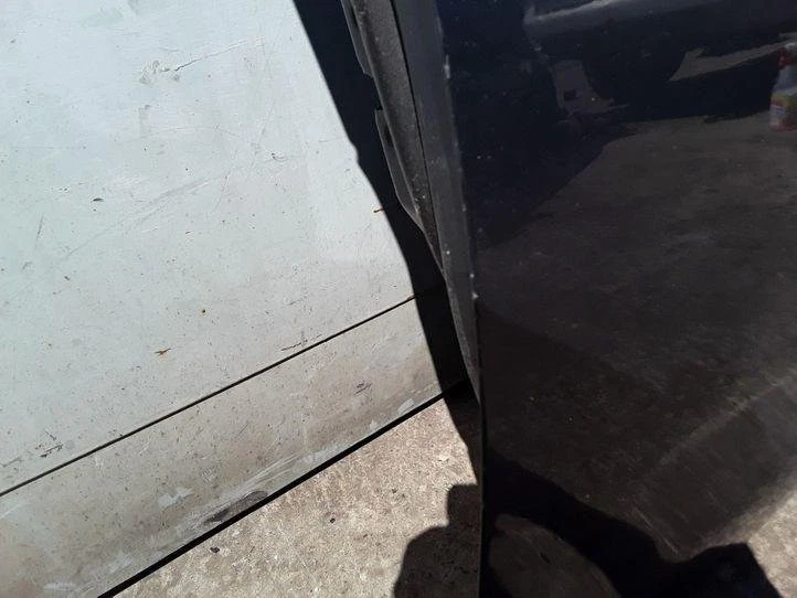 MITSUBISHI GRANDIS NAW FRONT RIGHT DOOR 2.0 DIESEL 100KW 2008 22677835 - Image 3 of 4