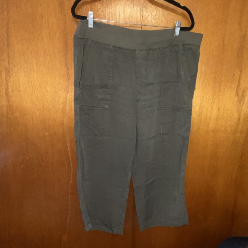 FREE SHIPPING St. John's Bay Women's  Petite summer cropped pants  FREE SHIPPING