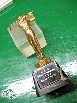 D. E. A. POINT CHAMPION 1958 ROCHESTER N Y  EV VAN PUTTE 6'' GOLDTONE  TROPHY 