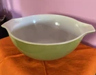 VTG 70s PYREX Verde GREEN  AVOCADO  4 Quart Cinderella Nesting MIXING BOWL