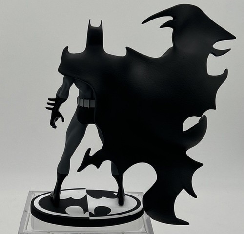 DC Collectibles - Batman Black & White - Limited Edition #0576/5000 - Picture 12 of 13