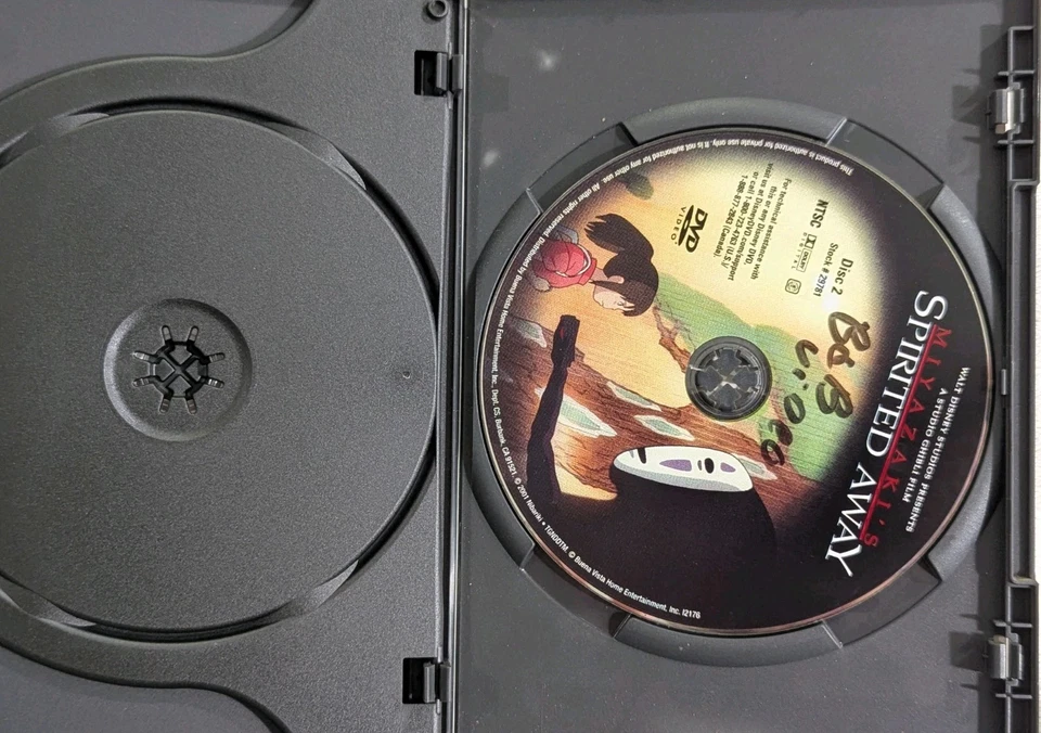 Walt Disney - Miyazaki's Spirited Away (2-Disc DVD Set)  - Image 4 of 4