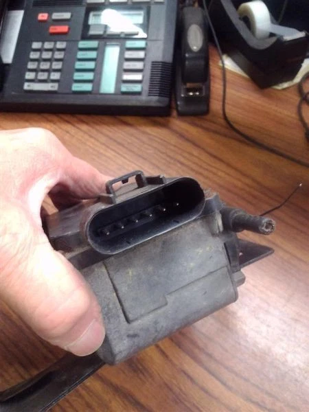 Conjunto de servo control de crucero ECM chasis compatible con 03-05 AVIATOR 162607 Foto 2 de 4