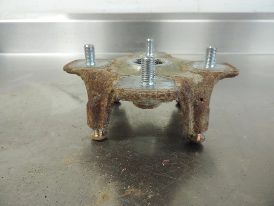 2011 Arctic Cat XC 450 XC450 前右或左轮毂 — 第 2/4 张图片