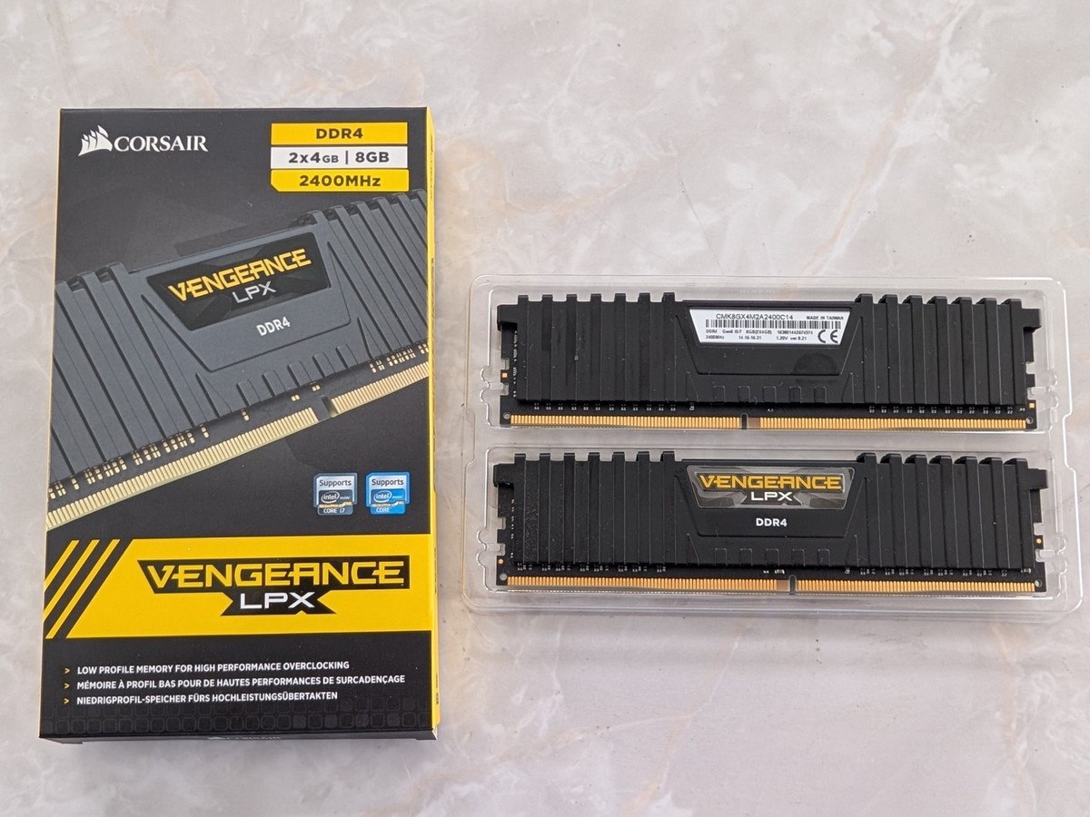 CORSAIR VENGEANCE LPX 8GB (2x4GB) (DDR4-2400) CL 14 Memory Kit