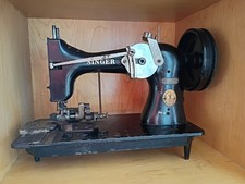Singer 32-48 Industrial Sewing Machine