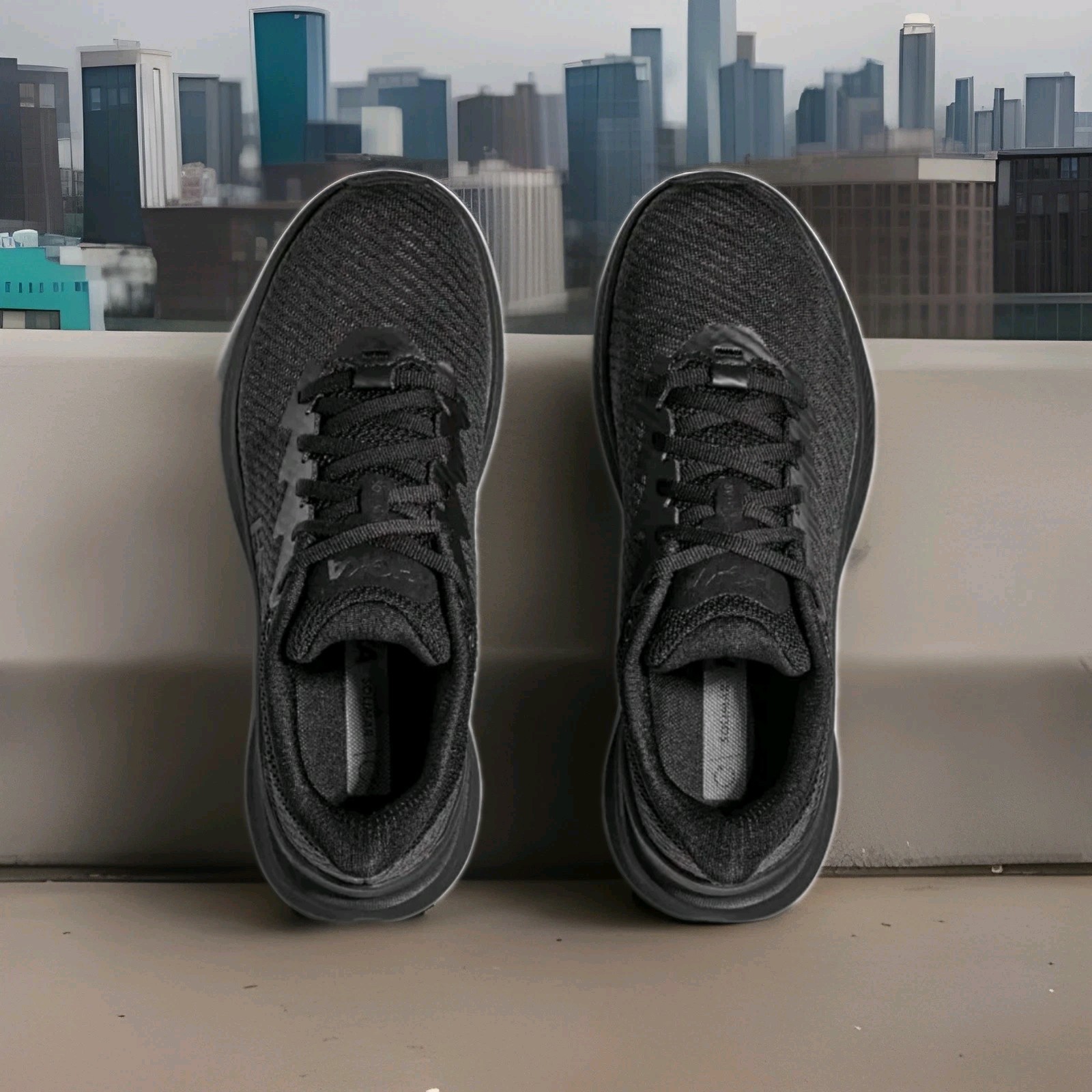 Hoka One One Women's Solimar Running Shoes Size 8 B Black 1123075 / BBLC.  thumbnail 3