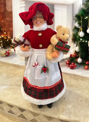 Windy Hill Teddy Bear, Presents & Candy Cane 18'' Mrs. Santa Claus Christmas New