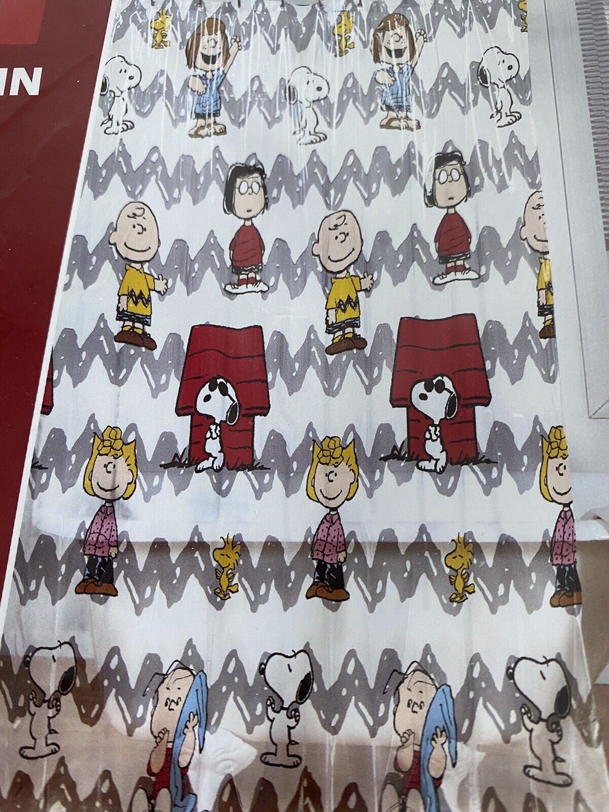 Peanuts Charlie Brown Snoopy & The Gang Woodstock Plastic Shower