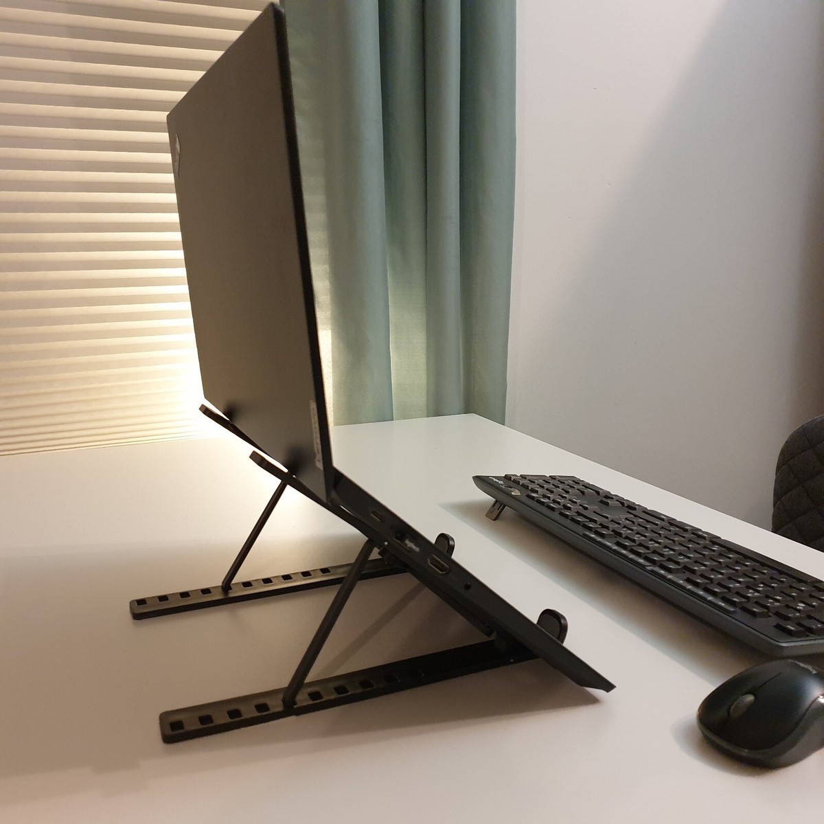 Mini Laptop-Ständer Faltbar – Tragbare Tastatur-Erhöhung Aus ABS | Für Laptops & Tastaturen 25,4–43,8 Cm