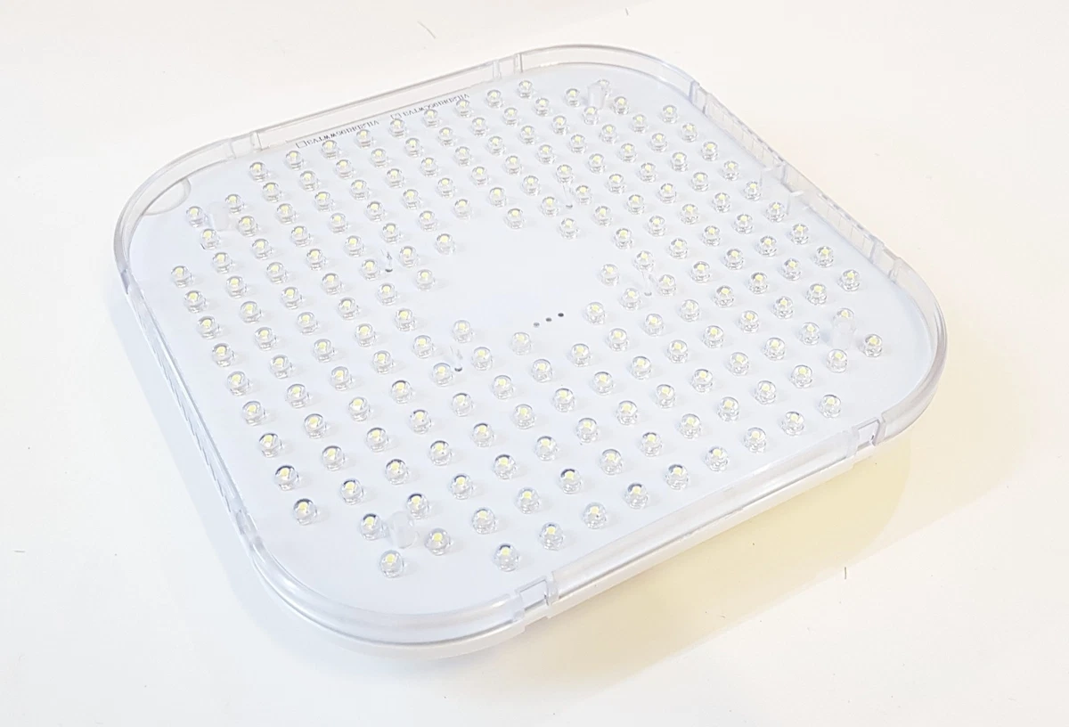 Led replacement for 4 pin compact fluorescent outlet