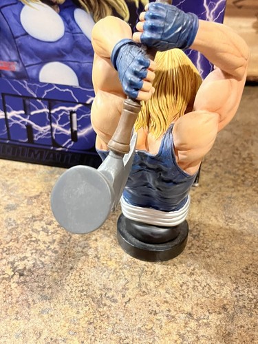Ultimate Thor Mini Bust - Diamond Select 2003 - 1521/4000 Leggi - Foto 6 di 15