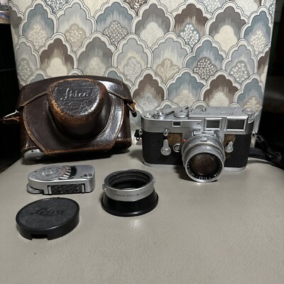 LEICA M3 991397 Camera And Accessories