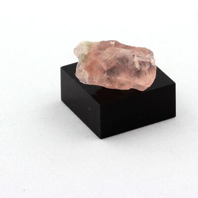 stones And Minerals. Pink Fluorite. 13.90 Ct. Massif Du Mont-Blanc, France.