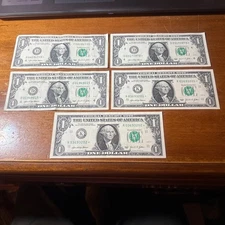 5 Qty-2021 ⭐️ Star ⭐️ Notes $1,  Lot 1A. Includes 2 Crisp Consecutive # Bills