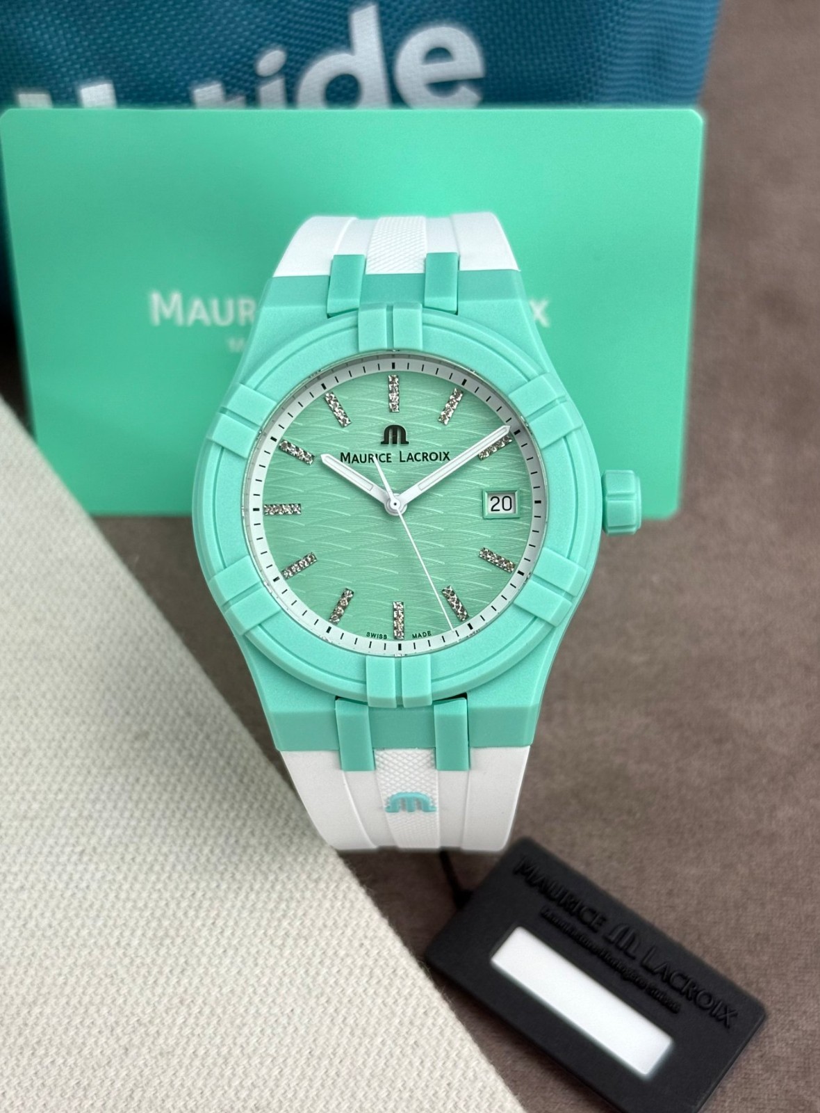 Montre Maurice Lacroix Aikon Tide Green Diamonds : montre suisse quartz 40mm étanche 100m