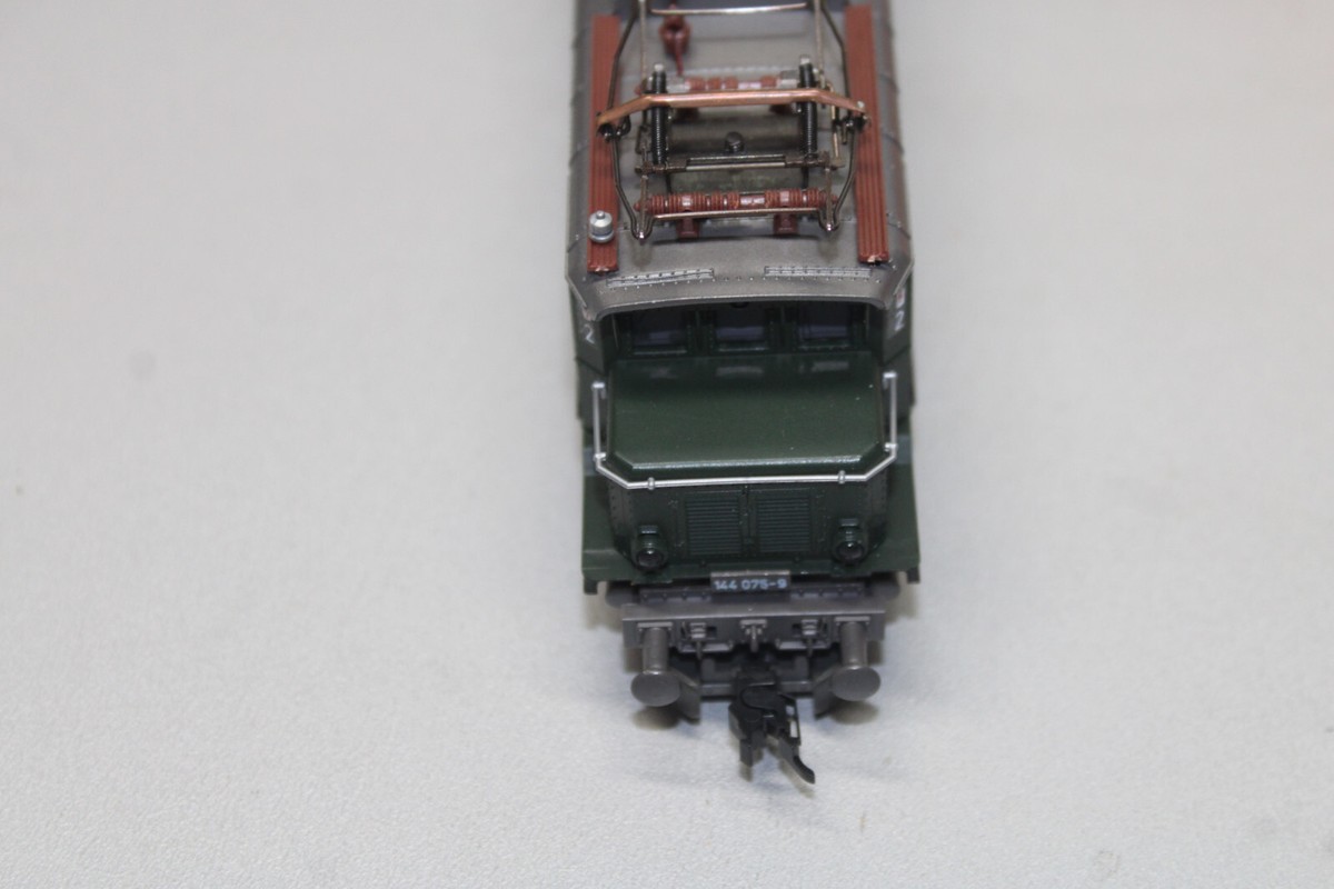 Roco 4131 Electric Locomotive Series 144 075-9 DB Green