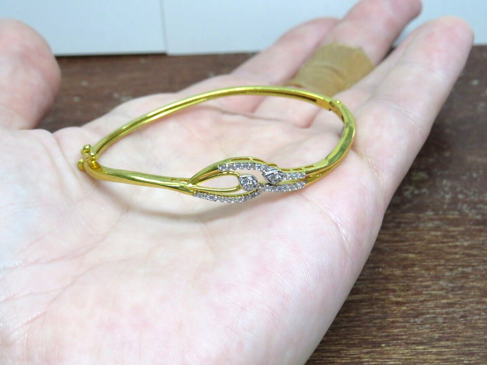 Gorgeous Solid 22K Yellow Gold Hinged Bangle BRAC… - image 6