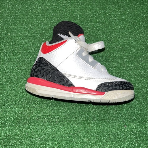 Custom Air Jordan Retro 3 Low Shoe 