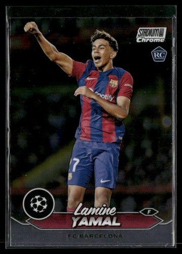 Lamine Yamal #27 2023 Topps Stadium Club Chrome UEFA card