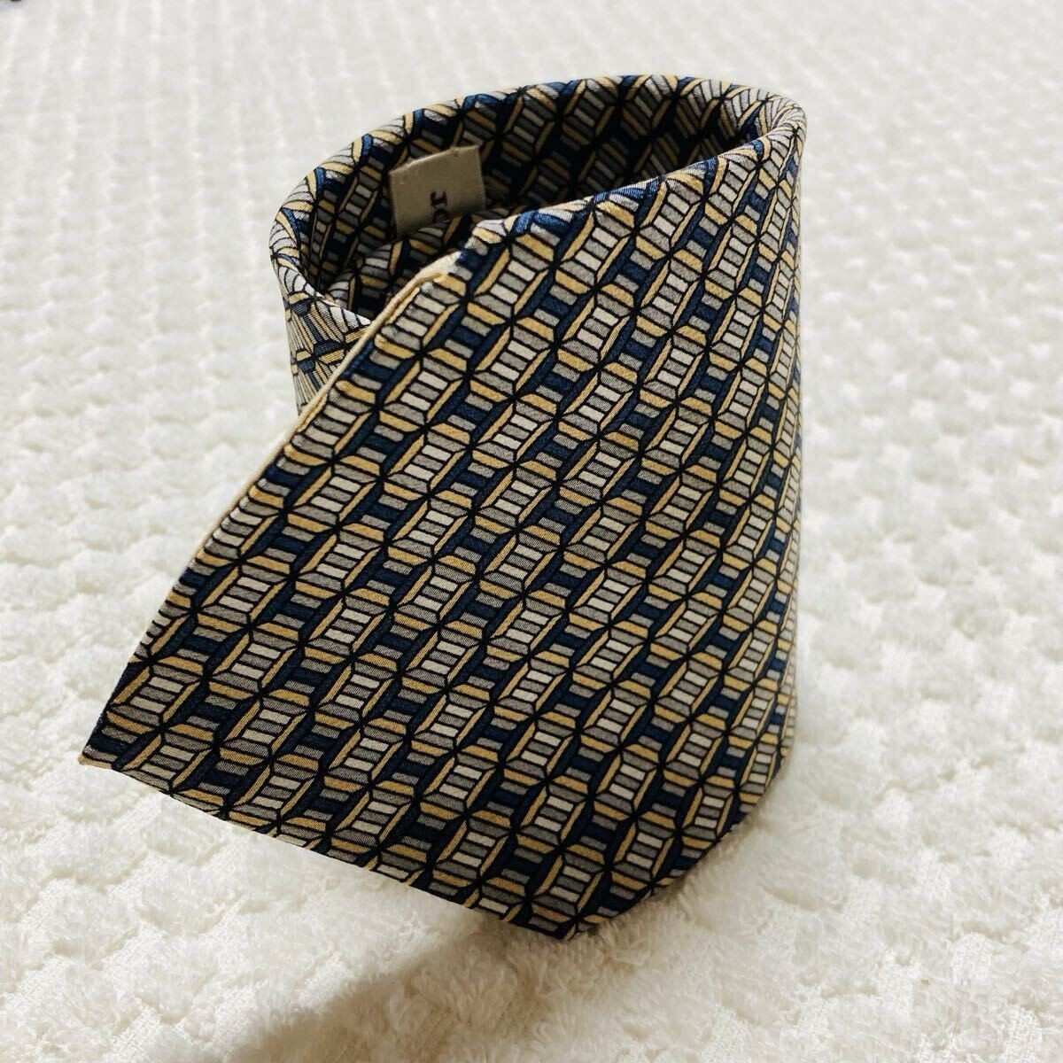 Excellent condition Christian Dior tie jewelry all over pattern 100 silk navy x thumbnail 2
