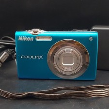 NIKON COOLPIX S3000 12.0MP Digital Camera Blue *Flash Won't Work* Battery & Char