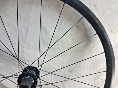 Trek Bontrager Affinity TLR 700c Road Bike Wheel Set 24S 6-Bolt