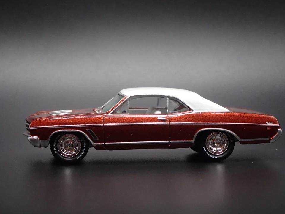 1966 66 Buick Skylark GS Rosso 1:64 Scala da Collezione Diorama Modellino Auto - Immagine 2 di 4