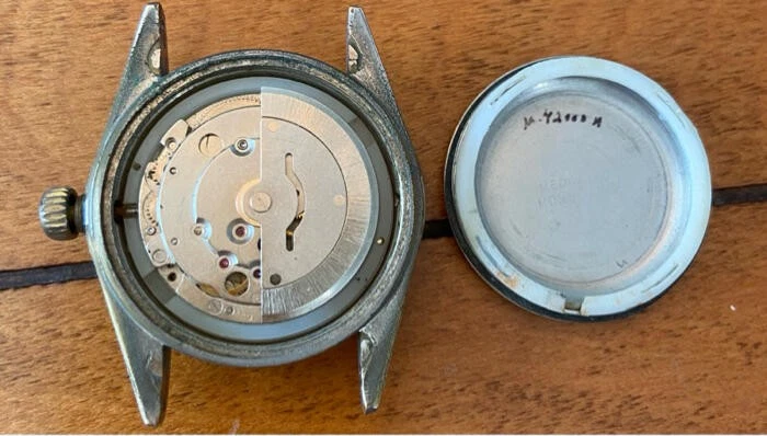 ROLEX Wrist Watch No Band- DATE/CALENDAR-DIAMONDS-non-working-Parts - Image 2 of 4