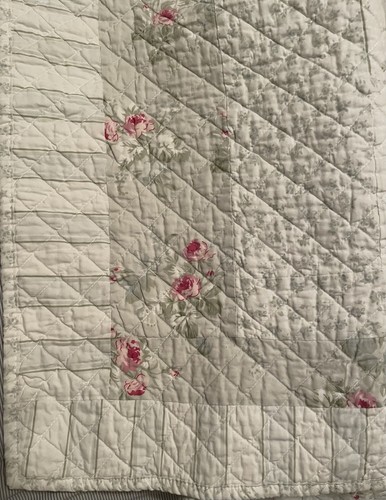 Simply Shabby Chic Floral Pink Lady Rose Twin Quilt Rachel Ashwell 86" x 64" - Picture 5 of 10
