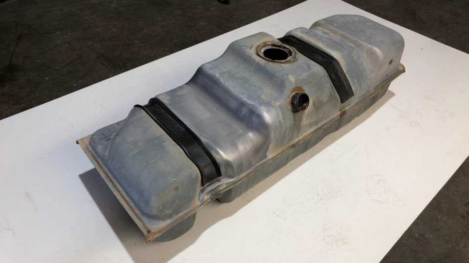 1988 - 2000 雪佛兰索罗德油箱燃气油箱加长驾驶室短盒 26 加仑 — 第 2/4 张图片