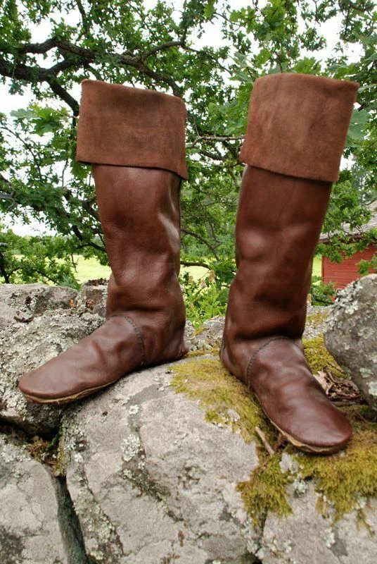 Cheap mens deals renaissance boots