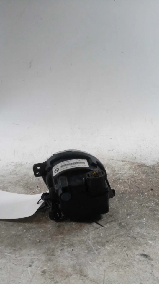 Luz de conducción usada se adapta a: BMW 528I 2016 antiniebla montada en parachoques LED G Foto 2 de 4