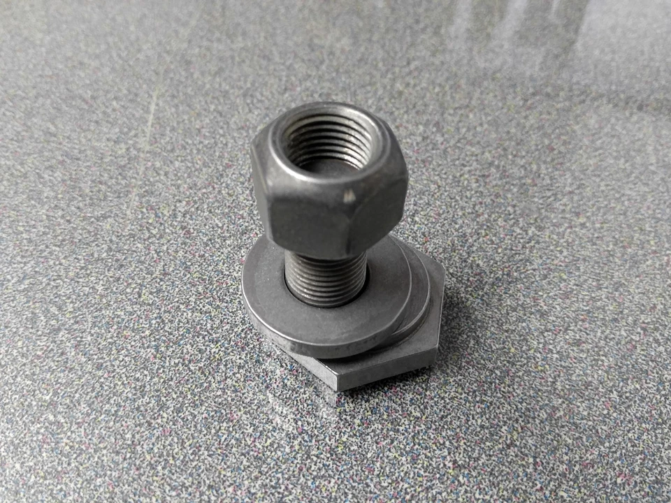 NICE ORIGINAL GENUINE PORSCHE 911 930 924 944 968 REAR SUSPENSION ECCENTRIC BOLT - Image 4 of 4