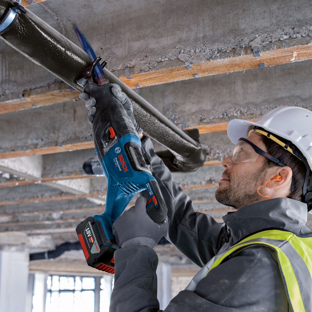 Bosch Professional GSA 18V-28 solo Akku-Säbelsäge Schnappfunktion  