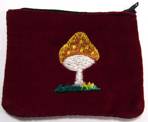 Mushroom Embroidery Purse 100% Cotton Velvet No Strap 11 x 8.5 cm - Picture 2 of 7