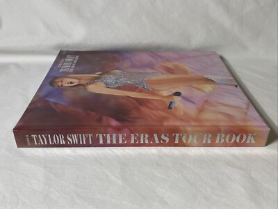 テイラースウィフト　TheErasTourBook 米国限定　新品未開封 The Official Taylor Swift The Eras Tour Book- NEW and Sealed